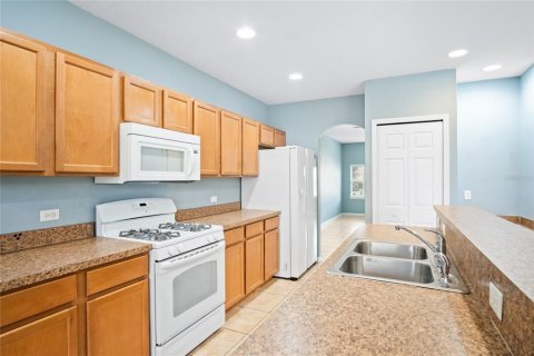Casa en venta en Davenport, Florida, 5 dormitorios, 277.22 m2 № 2204014 - foto 12