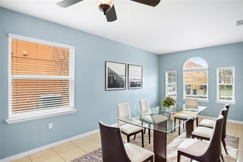 Casa en venta en Davenport, Florida, 5 dormitorios, 277.22 m2 № 2204014 - foto 10