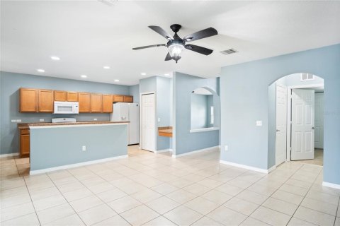 Casa en venta en Davenport, Florida, 5 dormitorios, 277.22 m2 № 2204014 - foto 19