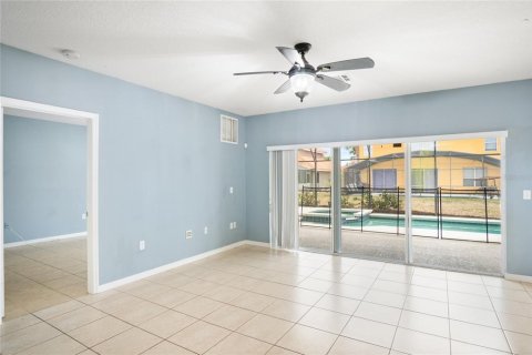 Casa en venta en Davenport, Florida, 5 dormitorios, 277.22 m2 № 2204014 - foto 18