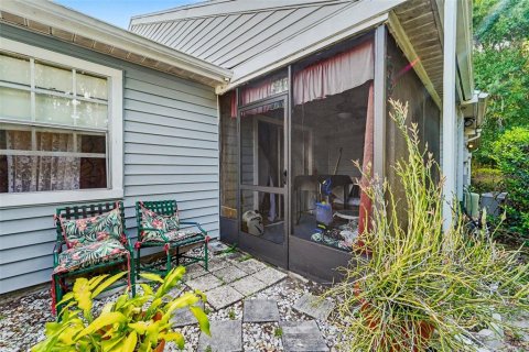 House in Hudson, Florida 2 bedrooms, 82.5 sq.m. № 2202459 - photo 13