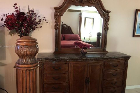 Copropriété à vendre à Miami, Floride: 2 chambres, 136.57 m2 № 1865614 - photo 22