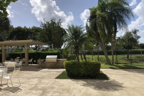 Copropriété à vendre à Miami, Floride: 2 chambres, 136.57 m2 № 1865614 - photo 4