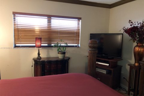 Copropriété à vendre à Miami, Floride: 2 chambres, 136.57 m2 № 1865614 - photo 21