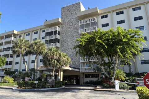 Copropriété à vendre à Miami, Floride: 2 chambres, 136.57 m2 № 1865614 - photo 1