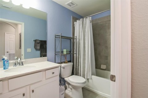 Condo in Bradenton, Florida, 2 bedrooms  № 957990 - photo 21