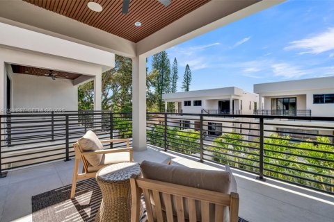 Adosado en alquiler en Fort Lauderdale, Florida, 3 dormitorios № 1993064 - foto 26