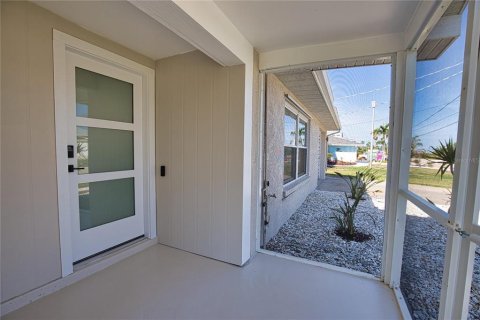 Купить виллу или дом в Энглвуд, Флорида 6 комнат, 130.62м2, № 1740961 - фото 6