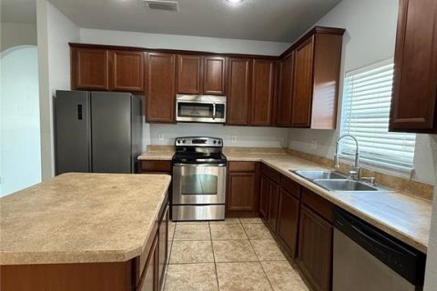 Villa ou maison à louer à Sanford, Floride: 3 chambres, 162.67 m2 № 2107504 - photo 5