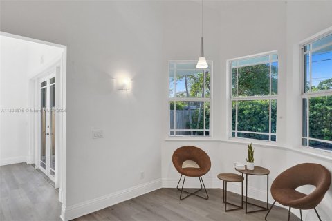 Casa en alquiler en Fort Lauderdale, Florida, 6 dormitorios, 340.86 m2 № 2055162 - foto 13