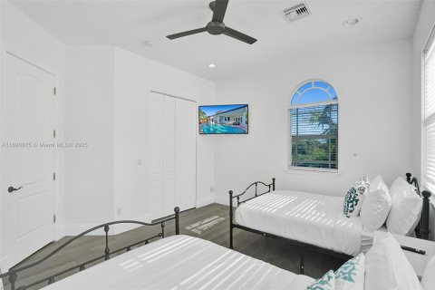 Casa en alquiler en Fort Lauderdale, Florida, 6 dormitorios, 340.86 m2 № 2055162 - foto 21