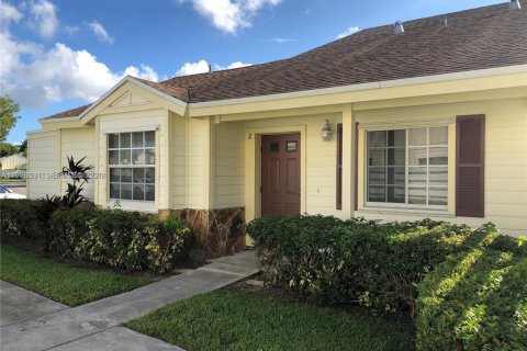 Condo in Miami, Florida, 2 bedrooms  № 2043118