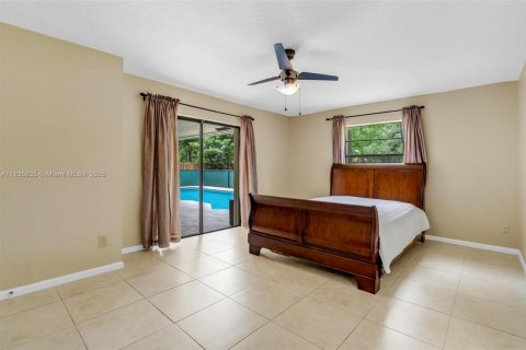 House in Coral Springs, Florida 4 bedrooms, 203.27 sq.m. № 1823501 - photo 30