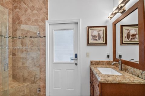 Villa ou maison à vendre à Lake Worth, Floride: 5 chambres, 283.44 m2 № 2070782 - photo 28