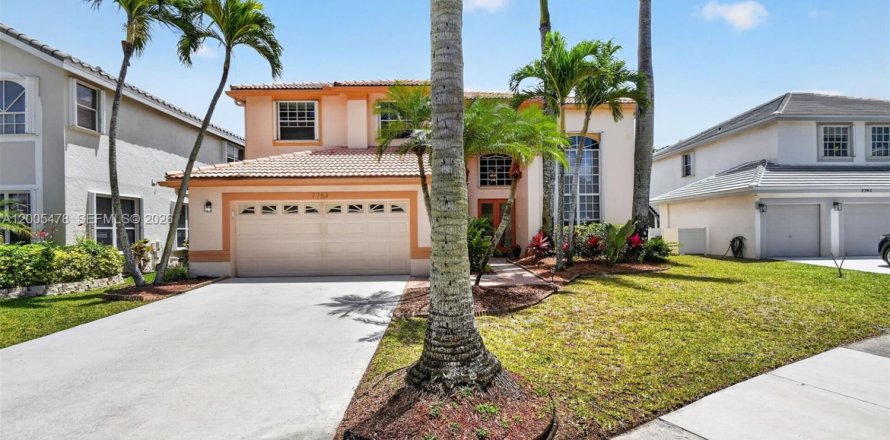 Villa ou maison à Lake Worth, Floride 5 chambres, 283.44 m2 № 2070782