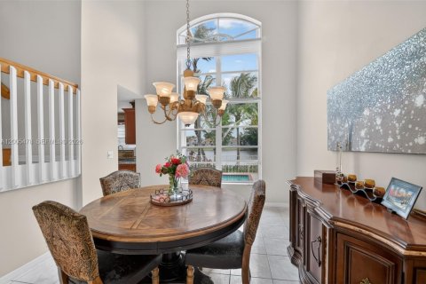 Villa ou maison à vendre à Lake Worth, Floride: 5 chambres, 283.44 m2 № 2070782 - photo 10