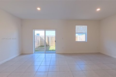 Купить таунхаус в Хомстед, Флорида 3 спальни, 157.47м2, № 1993455 - фото 5