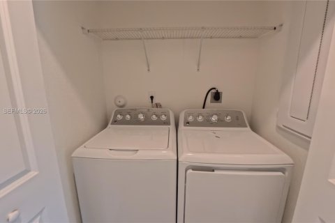 Купить таунхаус в Хомстед, Флорида 3 спальни, 157.47м2, № 1993455 - фото 22