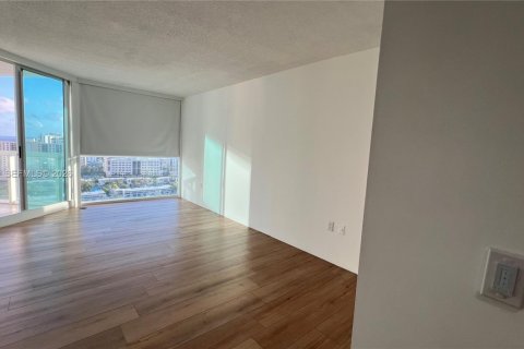 Condominio en alquiler en Sunny Isles Beach, Florida, 2 dormitorios, 163.51 m2 № 2008059 - foto 29