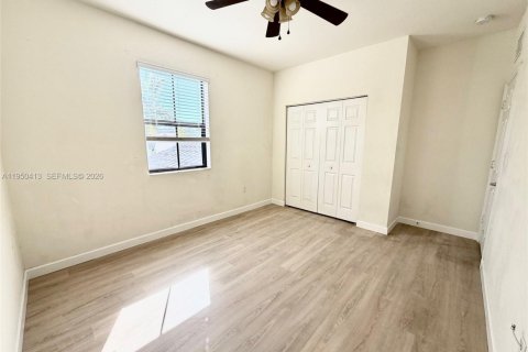 Casa en alquiler en Kendall, Florida, 5 dormitorios, 228.08 m2 № 2005973 - foto 22