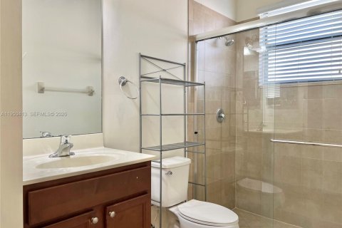 Casa en alquiler en Kendall, Florida, 5 dormitorios, 228.08 m2 № 2005973 - foto 21
