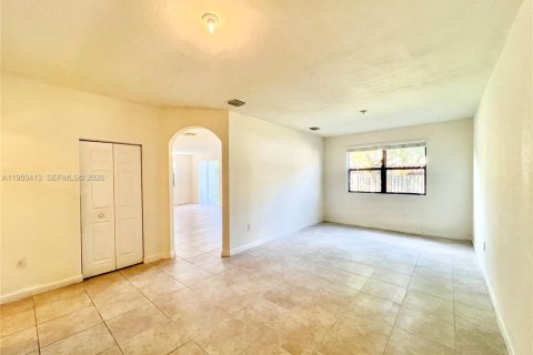 Casa en alquiler en Kendall, Florida, 5 dormitorios, 228.08 m2 № 2005973 - foto 7