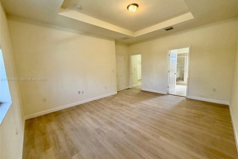 Casa en alquiler en Kendall, Florida, 5 dormitorios, 228.08 m2 № 2005973 - foto 15