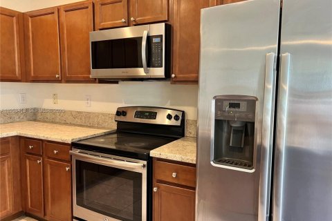 Casa en alquiler en Kendall, Florida, 5 dormitorios, 228.08 m2 № 2005973 - foto 11