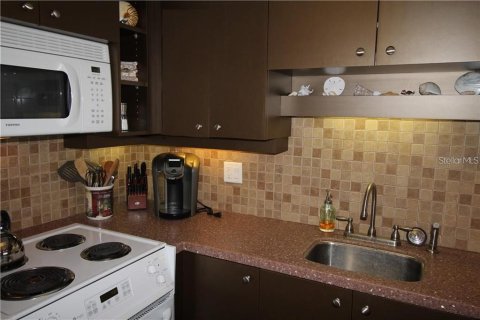 Copropriété à louer à Clearwater, Floride: 49.7 m2 № 215522 - photo 12