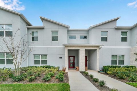 Townhouse in Davenport, Florida 4 bedrooms, 177.81 sq.m. № 2131943
