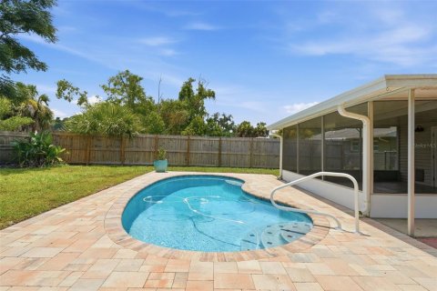 House in Mount Dora, Florida 3 bedrooms, 153.47 sq.m. № 2259540 - photo 10