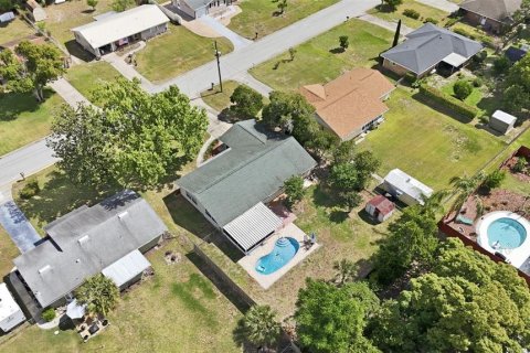 House in Mount Dora, Florida 3 bedrooms, 153.47 sq.m. № 2259540 - photo 11
