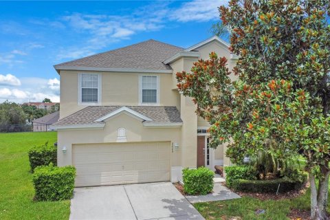 Villa ou maison à vendre à Kissimmee, Floride: 6 chambres, 261.24 m2 № 2430736 - photo 2