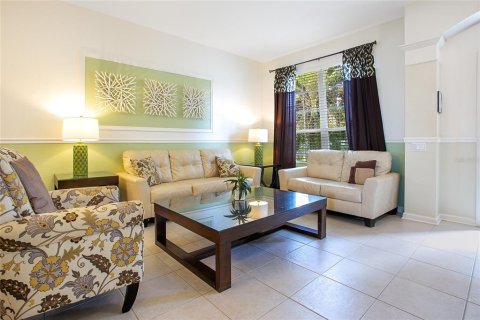 Villa ou maison à vendre à Kissimmee, Floride: 6 chambres, 261.24 m2 № 2430736 - photo 12
