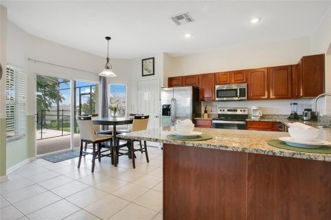 Villa ou maison à vendre à Kissimmee, Floride: 6 chambres, 261.24 m2 № 2430736 - photo 9