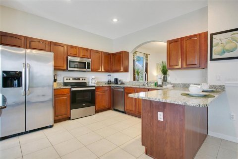 Villa ou maison à vendre à Kissimmee, Floride: 6 chambres, 261.24 m2 № 2430736 - photo 8