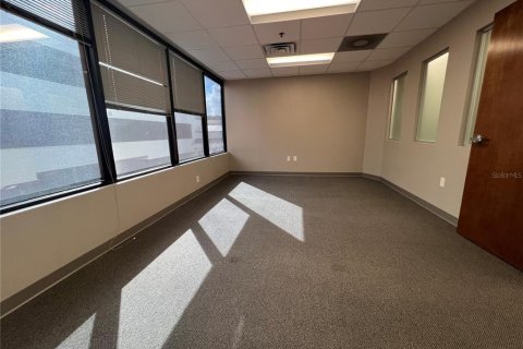 Immobilier commercial à louer à Sanford, Floride № 2396636 - photo 6