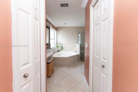 Casa en venta en Sunrise, Florida, 4 dormitorios, 213.49 m2 № 1470609 - foto 23