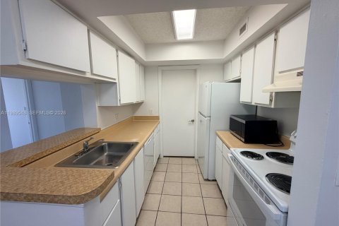 Condo à Tamarac, Floride, 2 chambres  № 2051575