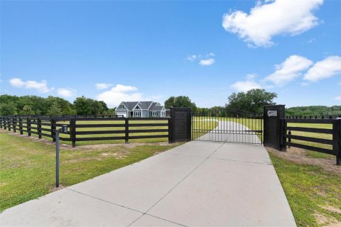 Villa ou maison à vendre à Lady Lake, Floride: 3 chambres, 209.4 m2 № 2131383 - photo 8