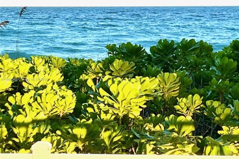 Condominio en venta en Hallandale Beach, Florida, 1 dormitorio, 81.57 m2 № 1956427 - foto 5