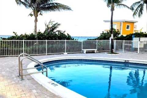 Condominio en venta en Hallandale Beach, Florida, 1 dormitorio, 81.57 m2 № 1956427 - foto 4