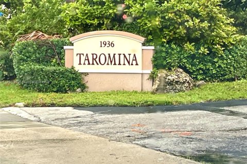 Condominio en venta en Hallandale Beach, Florida, 1 dormitorio, 81.57 m2 № 1956427 - foto 6