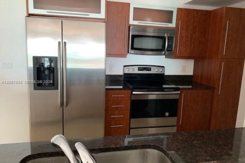 Copropriété à louer à Miami, Floride: 1 chambre, 76.92 m2 № 2157053 - photo 6