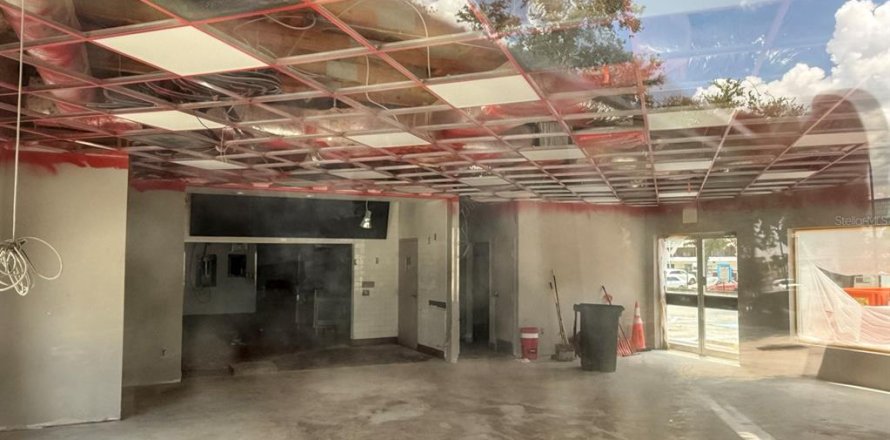 Immobilier commercial à Orlando, Floride 292.64 m2 № 2351685