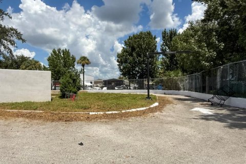 Immobilier commercial à louer à Orlando, Floride: 292.64 m2 № 2351685 - photo 7