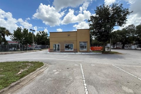 Immobilier commercial à louer à Orlando, Floride: 292.64 m2 № 2351685 - photo 6