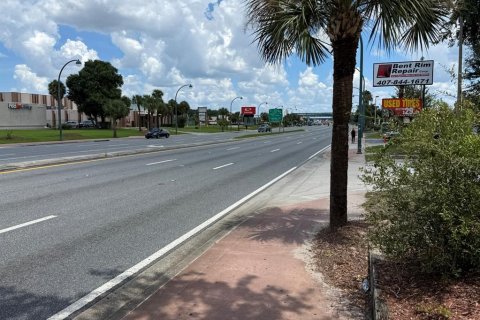 Immobilier commercial à louer à Orlando, Floride: 292.64 m2 № 2351685 - photo 4