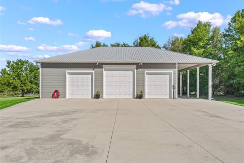 House in Weirsdale, Florida 3 bedrooms, 236.99 sq.m. № 1602390 - photo 4