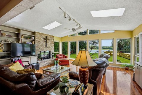 House in Keystone Heights, Florida 5 bedrooms, 306.02 sq.m. № 2209005 - photo 27